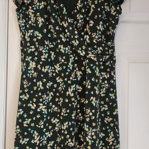 NWT Loft dark green floral flirty dress